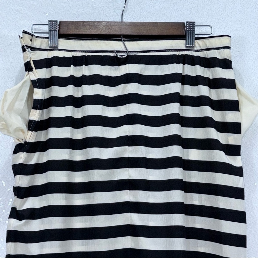 Emanuel Ungaro Black and White Midi Pencil Skirt - Picture 8 of 15